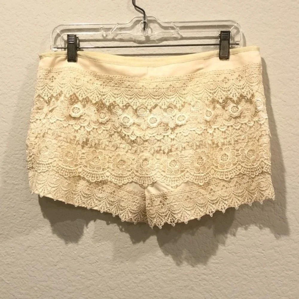 San Souci Ivory Lace Shorts Large New - Picture 10 of 16